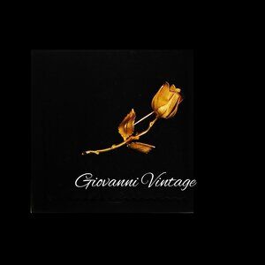 Giovanni 1960s Vintage Jewelry Dainty Textured Gold Rose Signed Pin Brooch